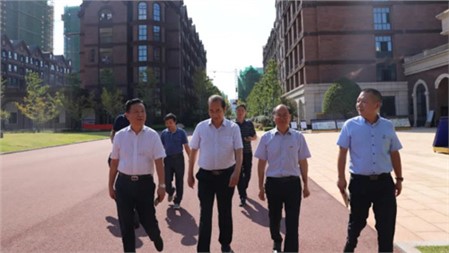 郡園開學季∣市教體局領導一行來校指導工作